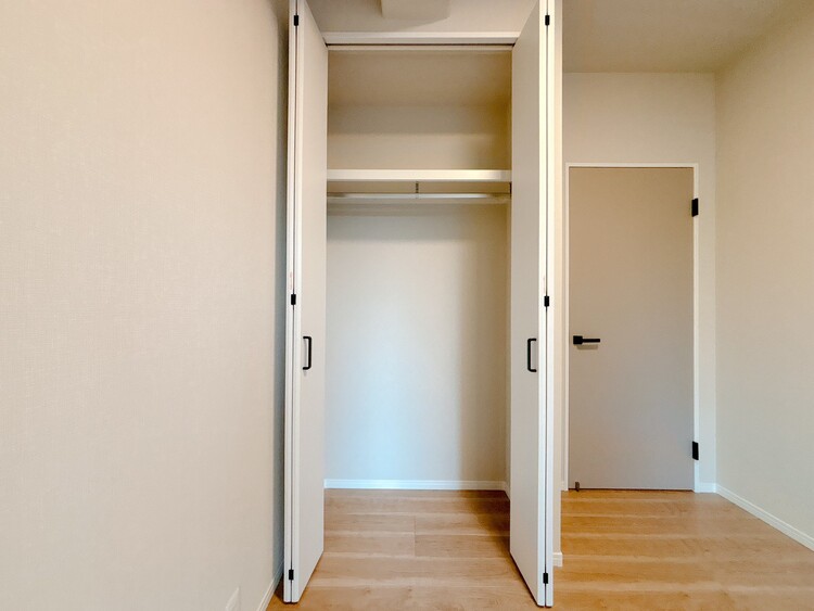 収納 居室にはクローゼットがあり、荷物もスッキリ収納して快適にお過ごしいただけます。