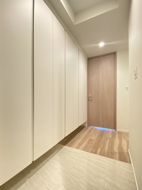 玄関 シューズボックスを完備した玄関です。