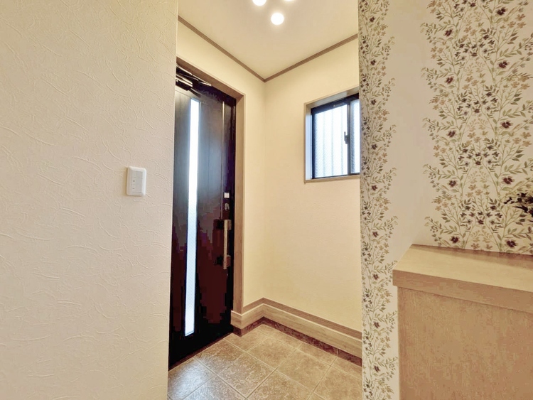 玄関 シューズボックスを完備した玄関です。