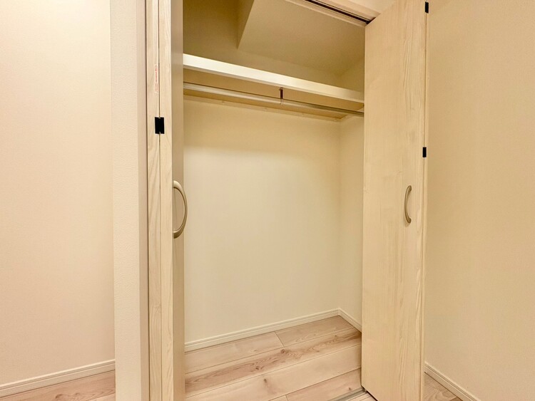 収納 居室にはクローゼットがあり、荷物もスッキリ収納して快適にお過ごしいただけます。