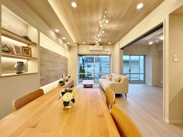 居間 豊かな居住性と、安心感を満たすクオリティが見事に調和した住空間。