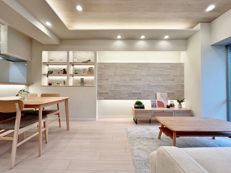 居間 快適に過ごす毎日を求めて、暮らしの中でご自身の「マイホーム」に創り上げてください。