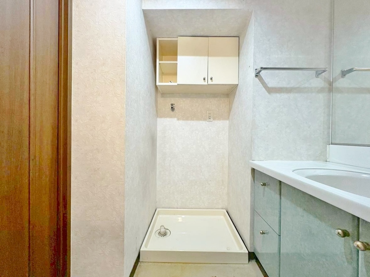 洗面 清潔感と心地よさを重視した、上質感漂うパウダールーム。