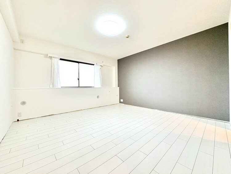 寝室 ベッドも十分に設置するスペースがあります。