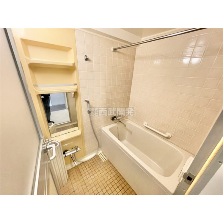 風呂 お風呂に入って一日の疲れを癒しましょう。