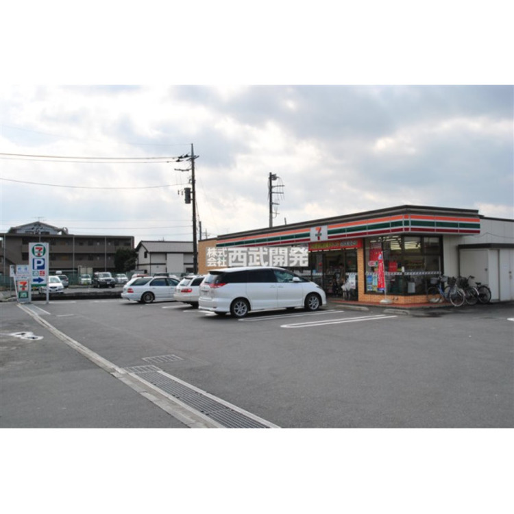 周辺 セブンイレブン(約895m)