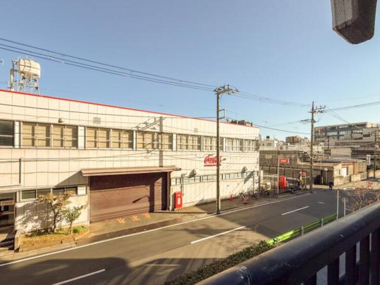 その他 開放感のある眺望。季節による景色の変化を日常の生活と共に感じてください。