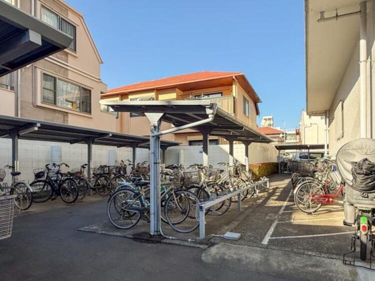 その他 敷地内に設けられた駐輪スペース。