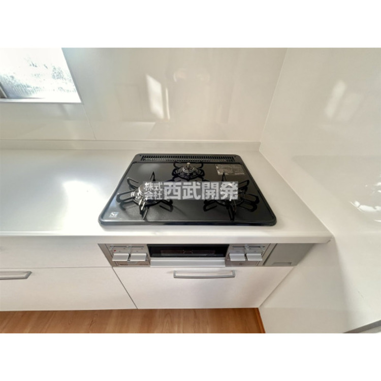 設備 グリル付き３口ガスコンロ