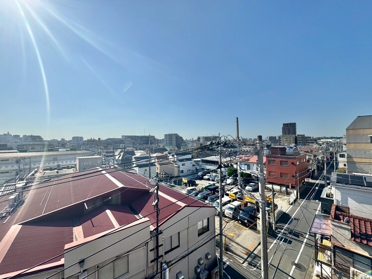 その他 眺望や窓からの景色が良いと、家で過ごす時間も快適です。