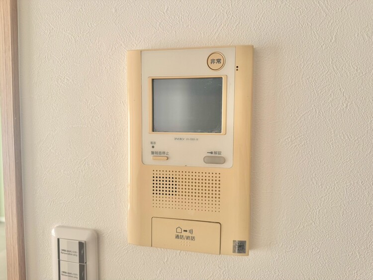 その他 誰が来てもわかる様にモニター付きインターホンを設置。