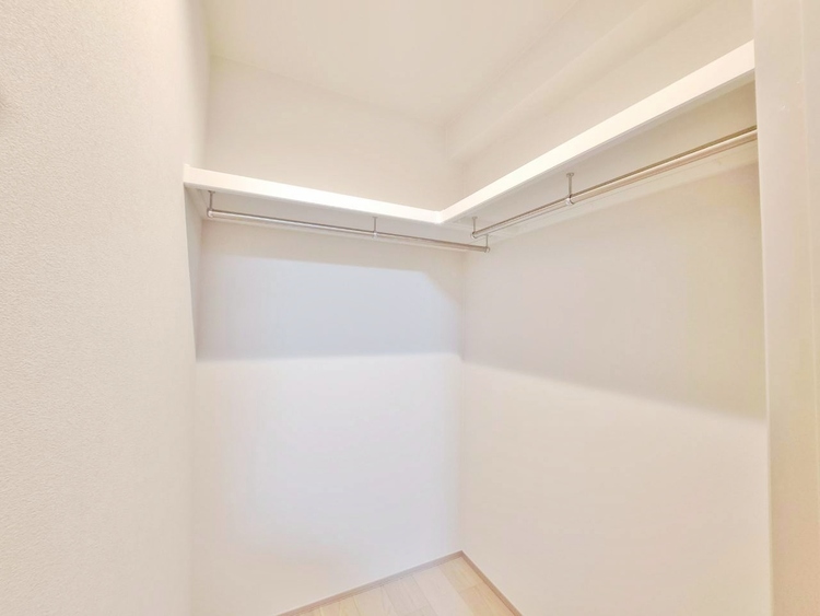 その他 収納スペースが付いていて、お部屋を広く使っていただけます。