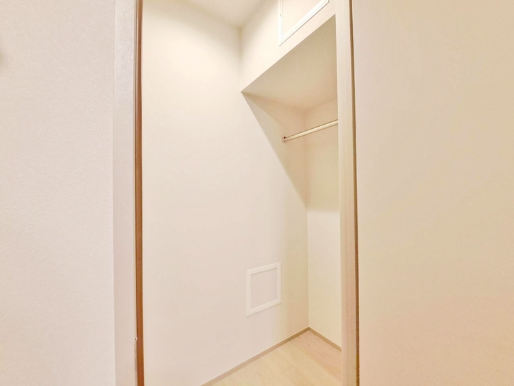 その他 家電やスーツケース、ストック品など何でも片付く嬉しい空間です。