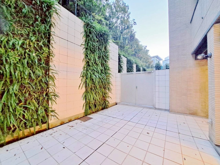 その他 朝の澄んだ空気や、夕方に吹く清々しい風を感じられるバルコニー。