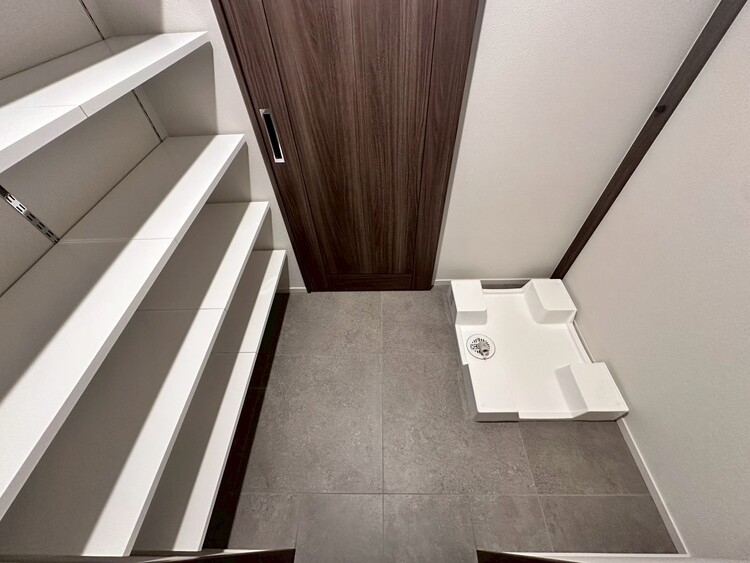 その他 十分な広さの脱衣所。