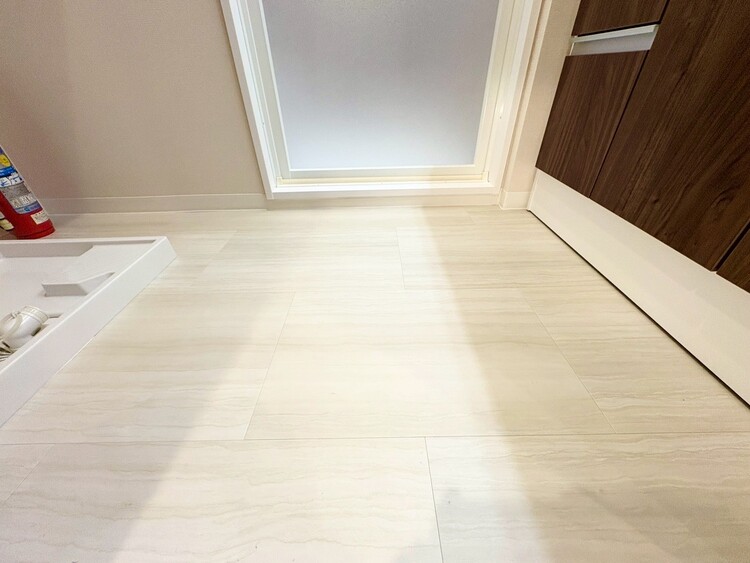 その他 十分な広さの脱衣所。