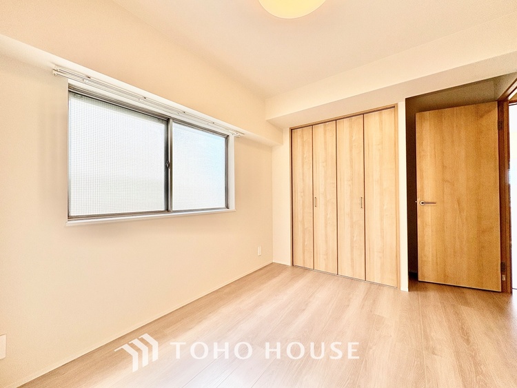 内装 ◆子供部屋◆冷涼な風、そよぐリビング。だんらんの場所はここから始まり、ここで終わる。家族の笑顔が集う素敵な場所だから、こだわり抜いた思いが詰まっているのだと思う。