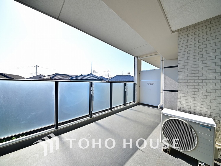 バルコニー 陽当たり良好なバルコニー