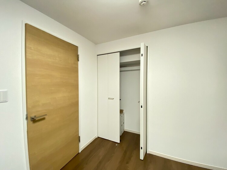 その他 収納スペースが付いていて、お部屋を広く使っていただけます。