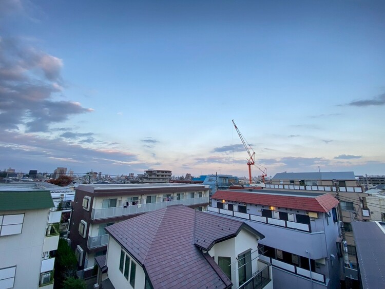 その他 眺望や窓からの景色が良いと、家で過ごす時間も快適です。