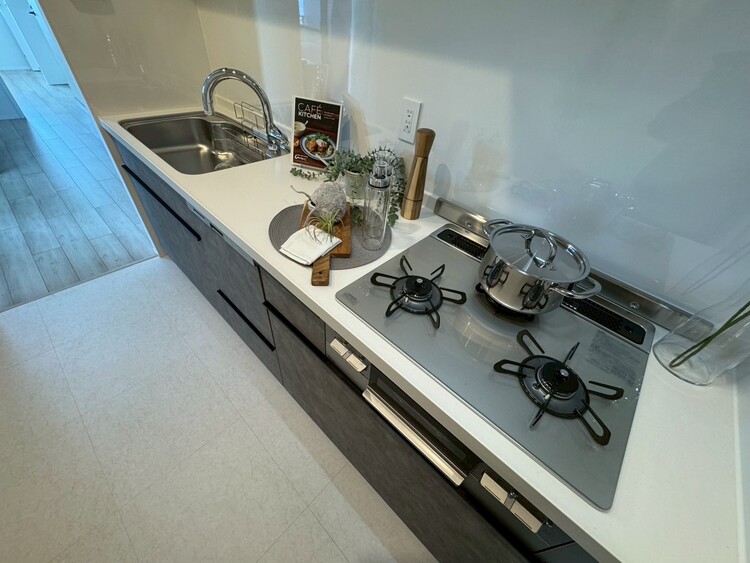 その他 使いやすくスタイリッシュなキッチン空間になっております。