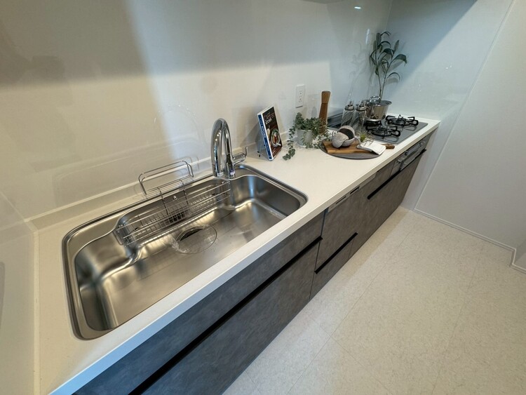 その他 開放感のあるキッチンスペース。調理をしながら、会話も弾みそうですね。