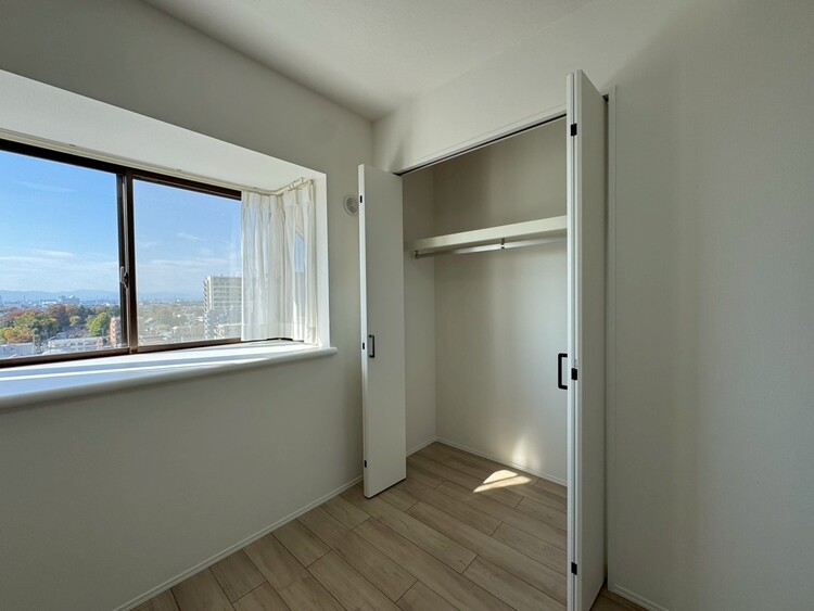 その他 収納スペースが付いていて、お部屋を広く使っていただけます。