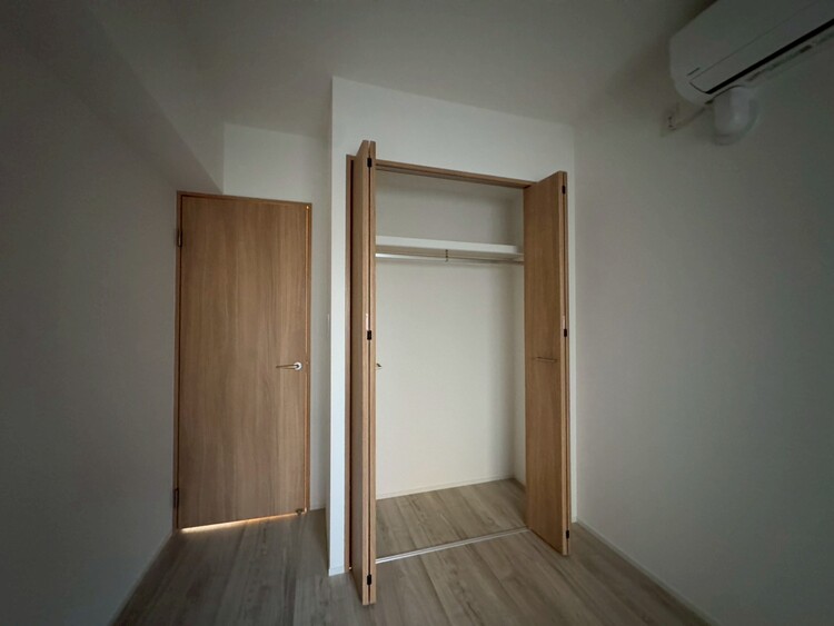 その他 収納スペースが付いていて、お部屋を広く使っていただけます。