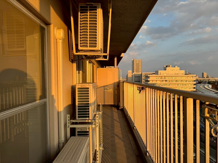 その他 朝の澄んだ空気や、夕方に吹く清々しい風を感じられるバルコニー。