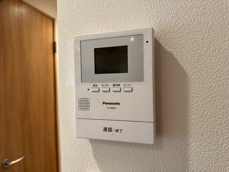 その他 誰が来てもわかる様にモニター付きインターホンを設置。
