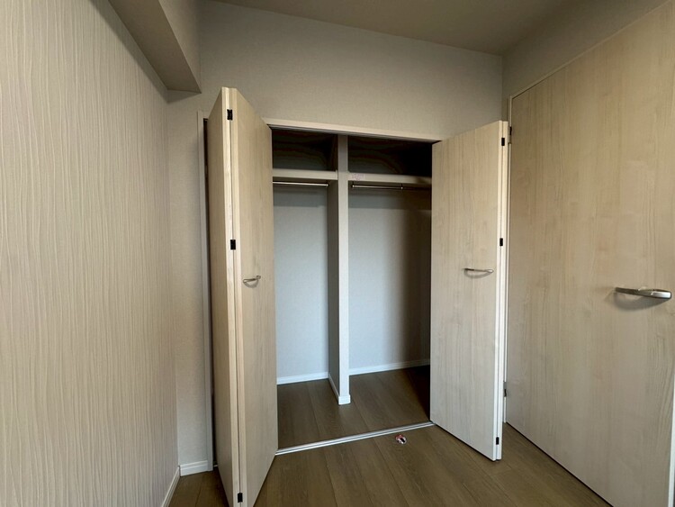 その他 収納スペースが付いていて、お部屋を広く使っていただけます。