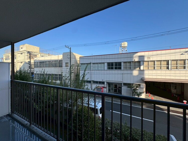 その他 眺望や窓からの景色が良いと、家で過ごす時間も快適です。