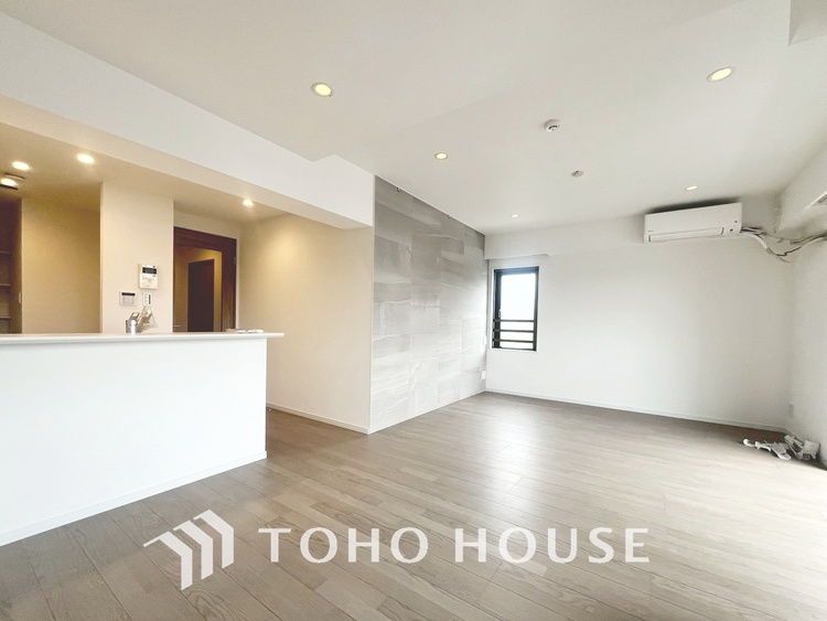 内装 ◆眩い◆光が燦々と入り、家族の笑顔を照らす。「いつまでも続いて」と願う夢のような毎日がここにある。