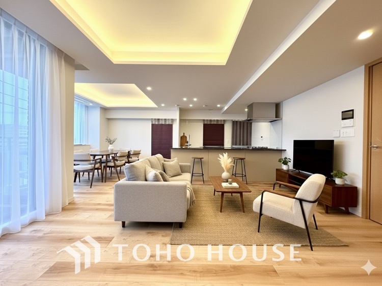 内装 【LIVING】◆煌びやか◆愛おしい家族との団欒の時間をより一層幸せなものに感じさせる煌びやかなLDK。輝かしい毎日が待っています。※この画像の家具の配置には、CGによる加工を施しております。