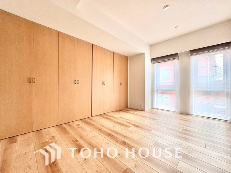 内装 【PRIVATE ROOM】◆属毛離裏◆子は父を手本とし、母に愛育されて成長する。家族の深い繋がり。いつまでも大切にしたい。