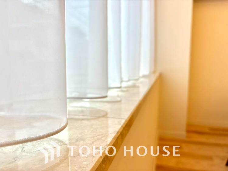 内装 【LIVING】◆住む喜び、楽しさ、感動◆を君と共有したい。いつまでもずっと家族を見渡せるこの広い空間で。