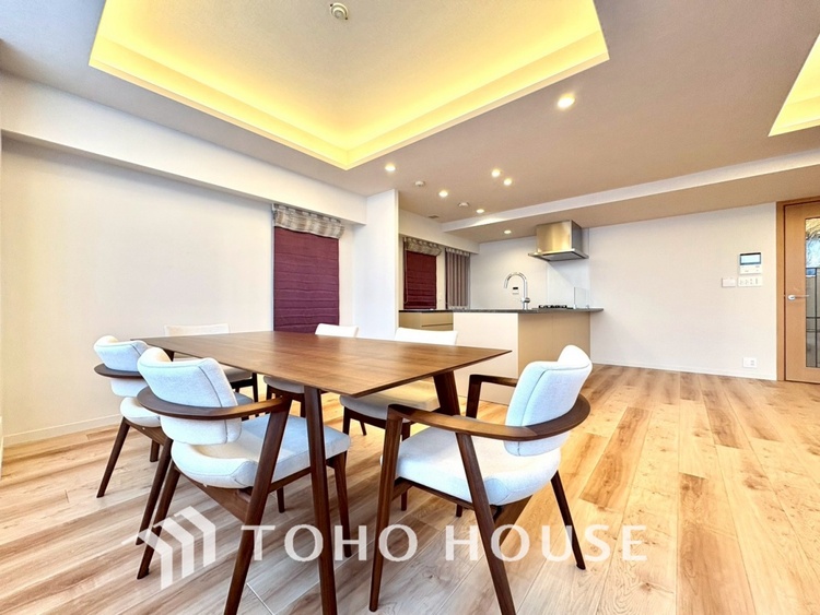 内装 【LIVING】◆Sunshine◆光が燦々と入り、いるだけで気持ちいい。「開放的でゆとりあるお部屋です。」