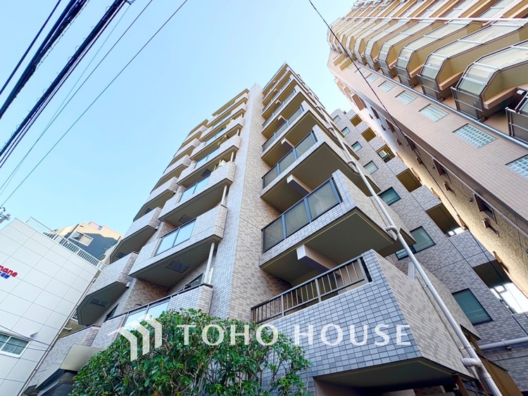 外観 【APPEARANCE】◆眩い◆光が燦々と入り、家族の笑顔を照らす。「いつまでも続いて」と願う夢のような毎日がここにある。