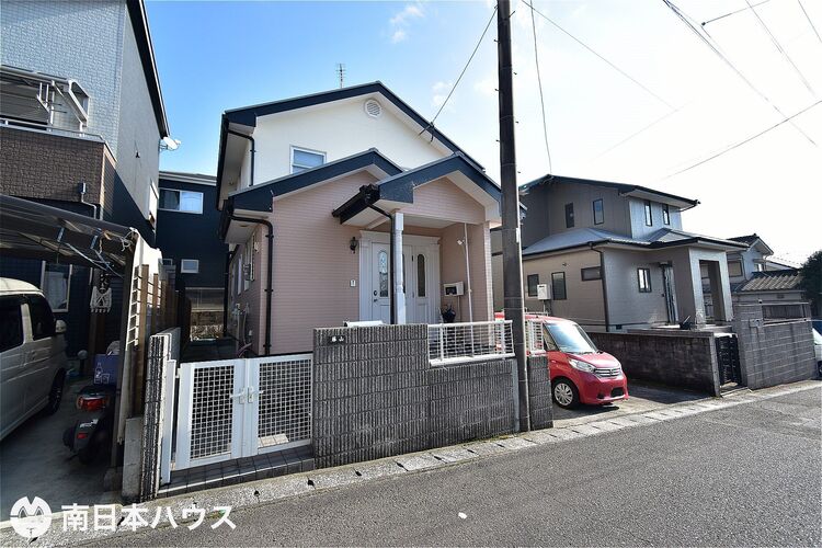 外観 南西向き道路【敷地面積151.01m2(45.68坪)】駐車2台！日当り良好なお家です♪