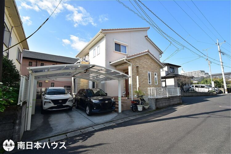 外観 北角地【敷地面積177.59m2(53.72坪)】駐車3台！東南向きバルコニーで日当り良好なお家♪