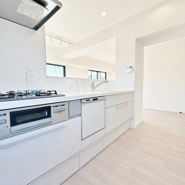 キッチン 洗練されたスタイリッシュなデザイン性と使いやすさを備えた仕様。