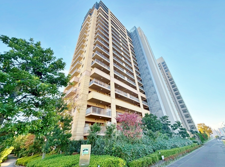 外観 現地に足をお運びいただいた際には、周辺散策などをお勧めいたします。