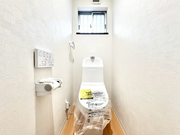 トイレ 暮らしの中のさりげないひとときの快適さにも、こだわりを、持って設備を配しております。