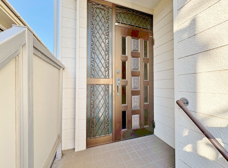 玄関 玄関を開ければ、そこは安らぎのご自宅。