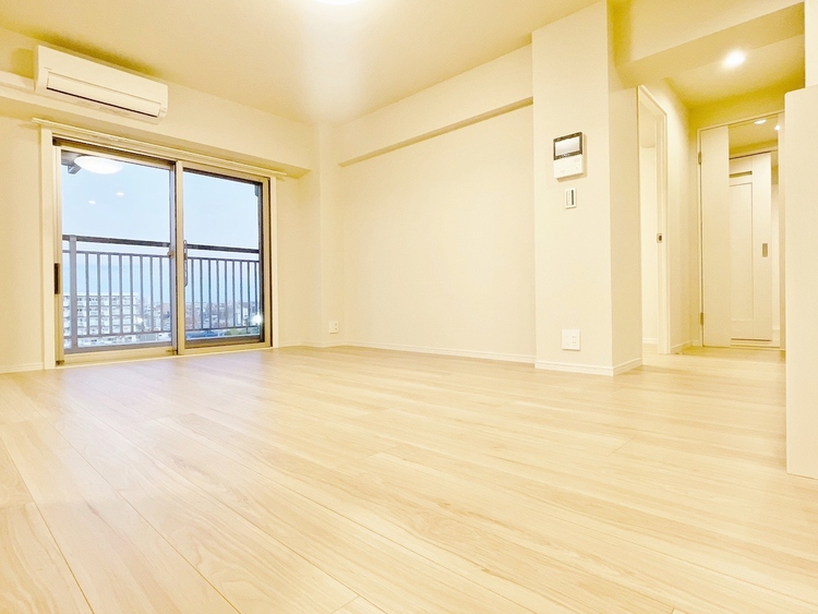 居間 豊かな居住性と、安心感を満たすクオリティが見事に調和した住空間。