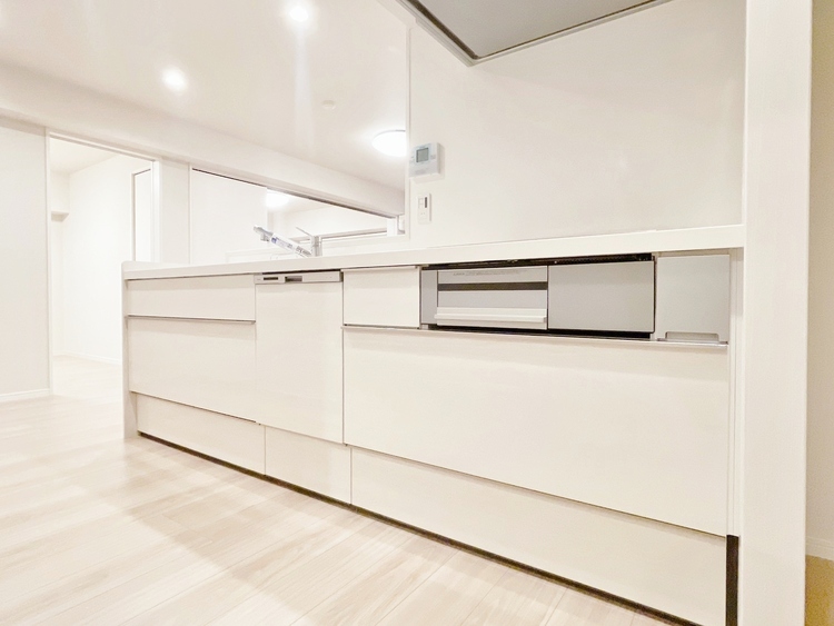 キッチン 洗練されたスタイリッシュなデザイン性と使いやすさを備えた仕様。