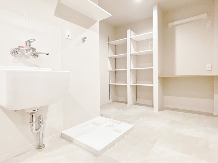 洗面 清潔感と心地よさを重視した、上質感漂うパウダールーム。