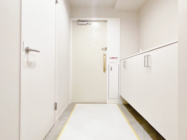 玄関 シューズボックスを完備した玄関です。