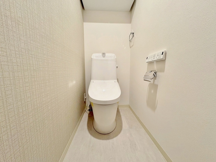 トイレ 暮らしの中のさりげないひとときの快適さにも、こだわりを、持って設備を配しております。