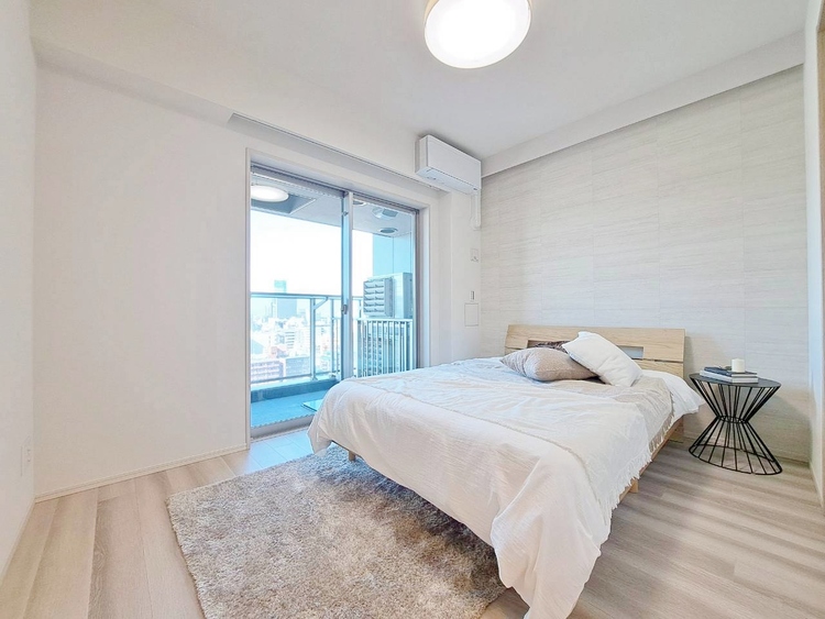 寝室 ベッドも十分に設置するスペースがあります。